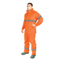Komplet przeciwdeszczowy_02.png